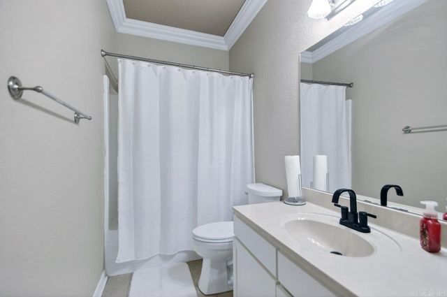 1710 Royal Oaks Drive, Malvern, AR 72104