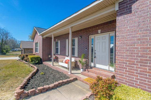 1710 Royal Oaks Drive, Malvern, AR 72104