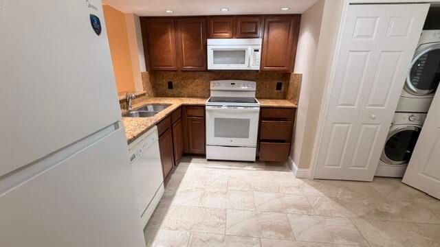 24 Abbey Lane 107, Delray Beach, FL 33446