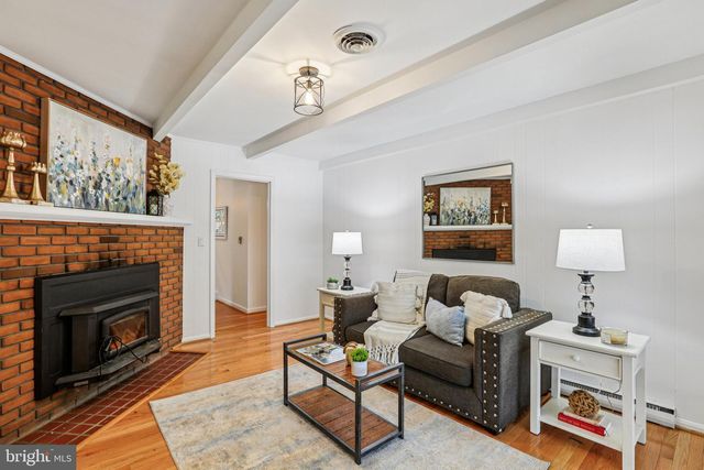 24140 DOREEN DR, Gaithersburg, MD 20882