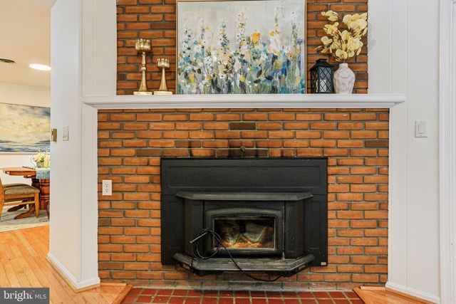 24140 DOREEN DR, Gaithersburg, MD 20882