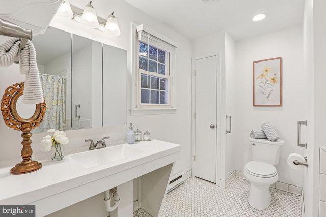 24140 DOREEN DR, Gaithersburg, MD 20882