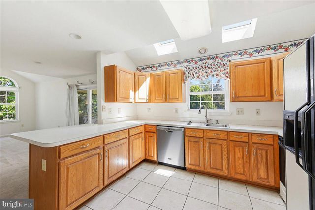 1318 HEIDELBERG DR, Williamstown, NJ 08094