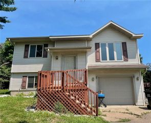 903 28th Avenue, Menomonie, WI 54751