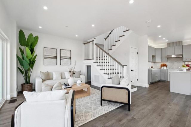 543 Filbert Street, Half Moon Bay, CA 94019
