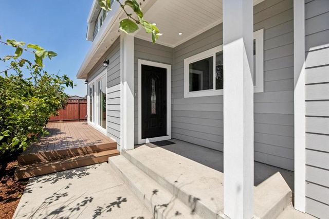 543 Filbert Street, Half Moon Bay, CA 94019