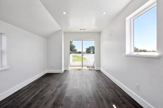 543 Filbert Street, Half Moon Bay, CA 94019