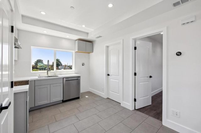 543 Filbert Street, Half Moon Bay, CA 94019