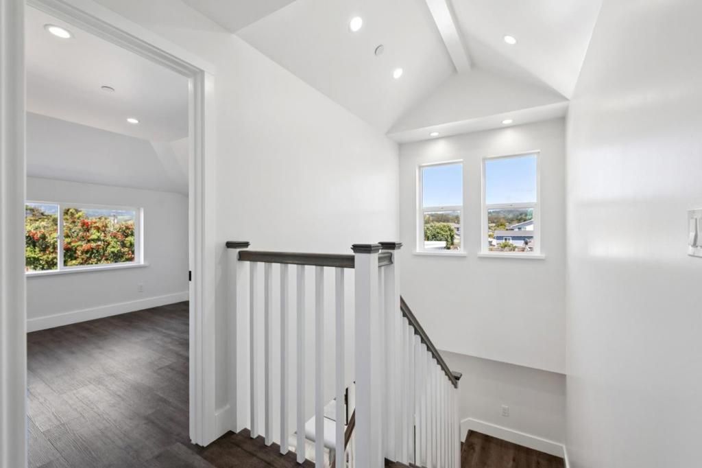 Image 30 of property listing at 543 Filbert Street, Half Moon Bay, CA 94019
