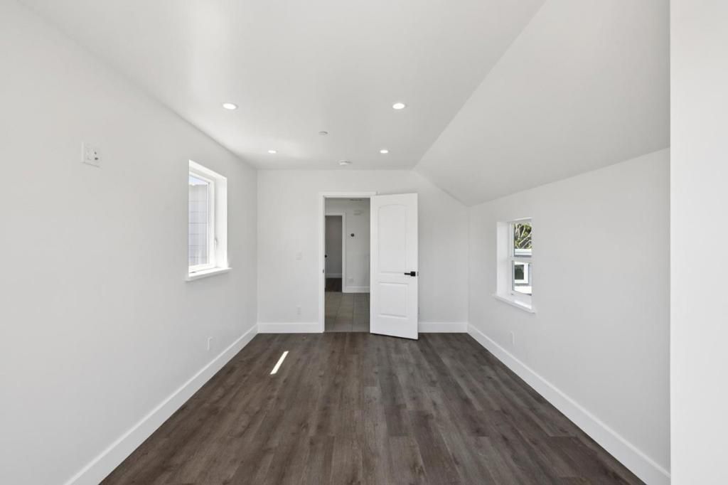 Image 41 of property listing at 543 Filbert Street, Half Moon Bay, CA 94019