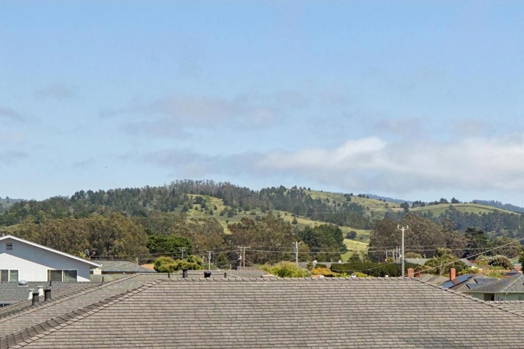 Image 47 of property listing at 543 Filbert Street, Half Moon Bay, CA 94019