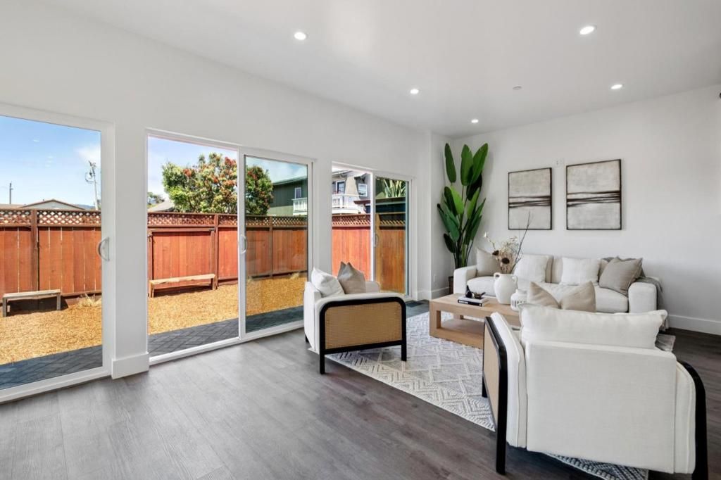 Image 6 of property listing at 543 Filbert Street, Half Moon Bay, CA 94019