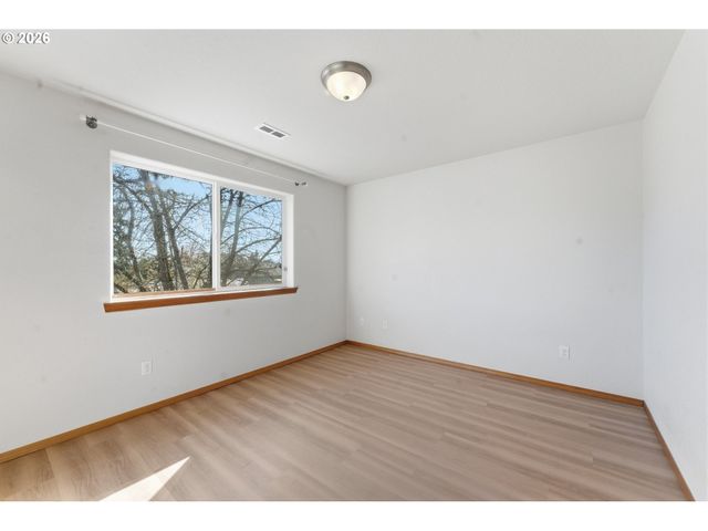 9916 Se LIEBE Ct, Portland, OR 97266