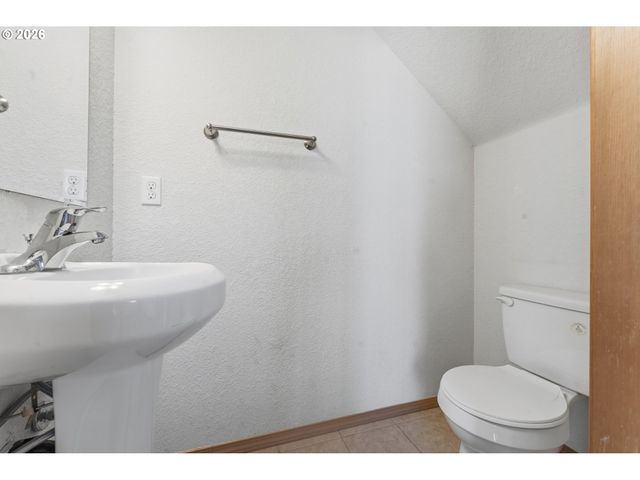 9916 Se LIEBE Ct, Portland, OR 97266