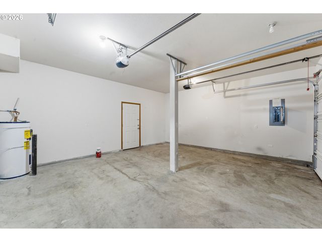 9916 Se LIEBE Ct, Portland, OR 97266