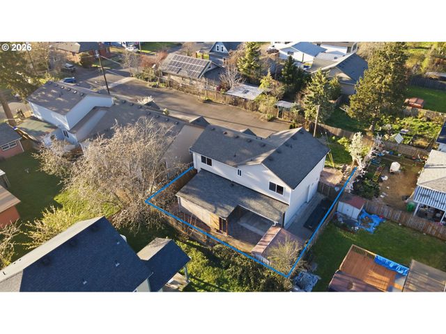 9916 Se LIEBE Ct, Portland, OR 97266