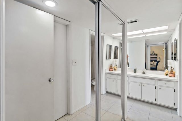 618 BIRD BAY DRIVE S 201, Venice, FL 34285