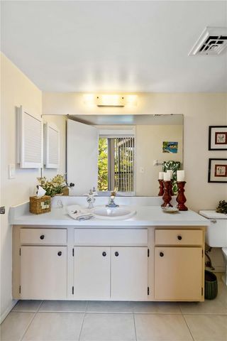 618 BIRD BAY DRIVE S 201, Venice, FL 34285