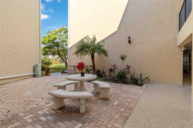 618 BIRD BAY DRIVE S 201, Venice, FL 34285