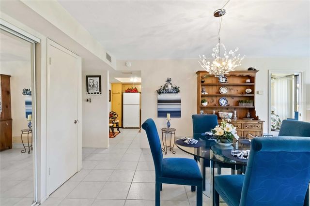618 BIRD BAY DRIVE S 201, Venice, FL 34285