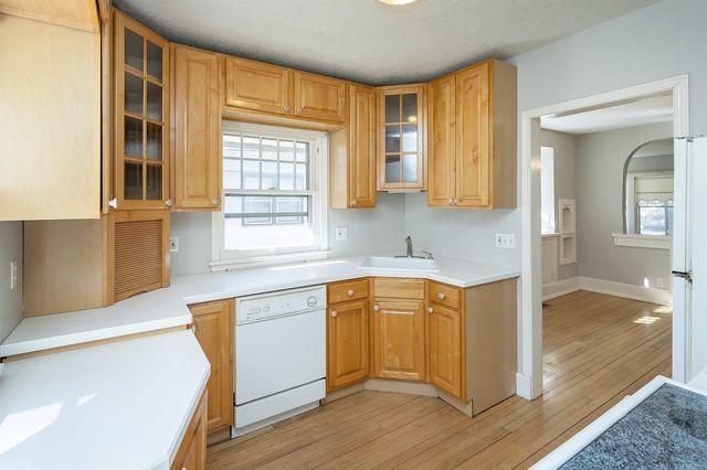 1433 42nd Street, Des Moines, IA 50311