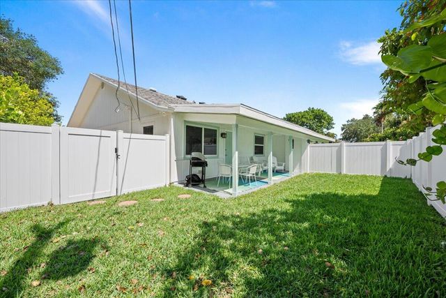 6075 Francis Street, Jupiter, FL 33458