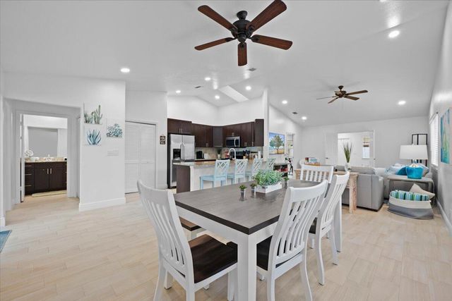 6075 Francis Street, Jupiter, FL 33458