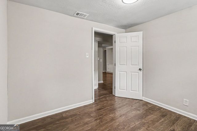 8154 Tudor Drive, Jonesboro, GA 30238