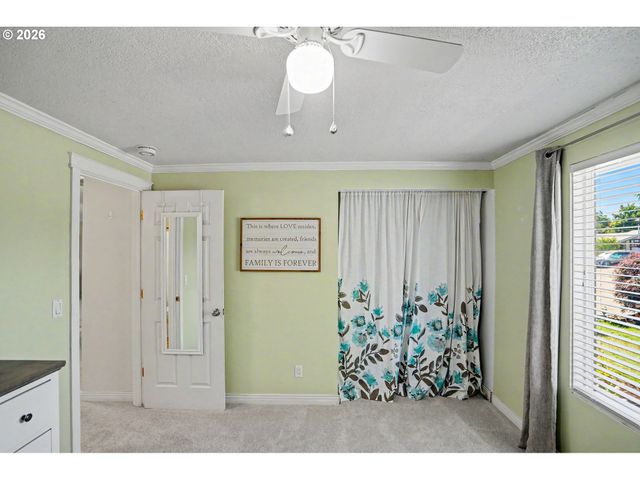 5492 KAFIR Dr, Keizer, OR 97303