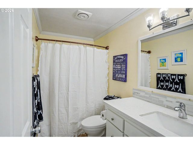 5492 KAFIR Dr, Keizer, OR 97303