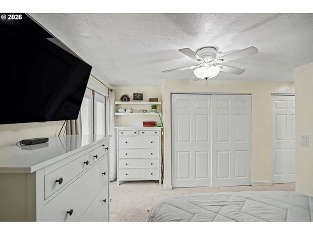 5492 KAFIR Dr, Keizer, OR 97303