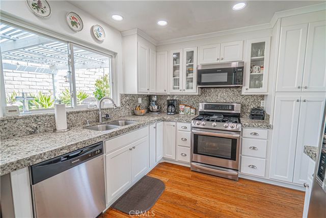 27872 Cherry Creek, Valencia, CA 91354