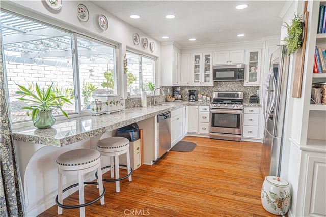 27872 Cherry Creek, Valencia, CA 91354