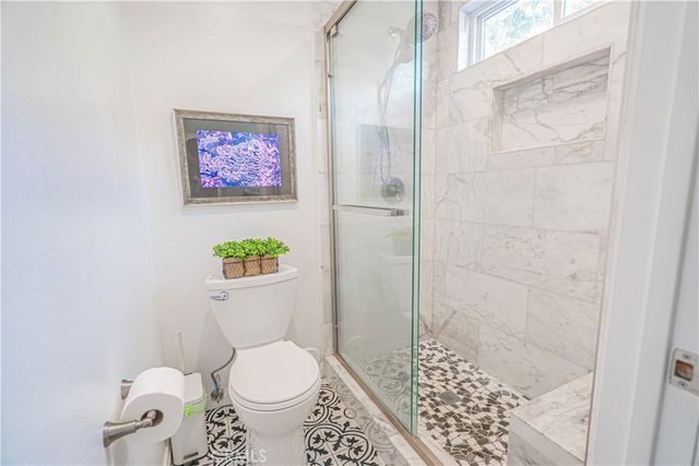 27872 Cherry Creek, Valencia, CA 91354