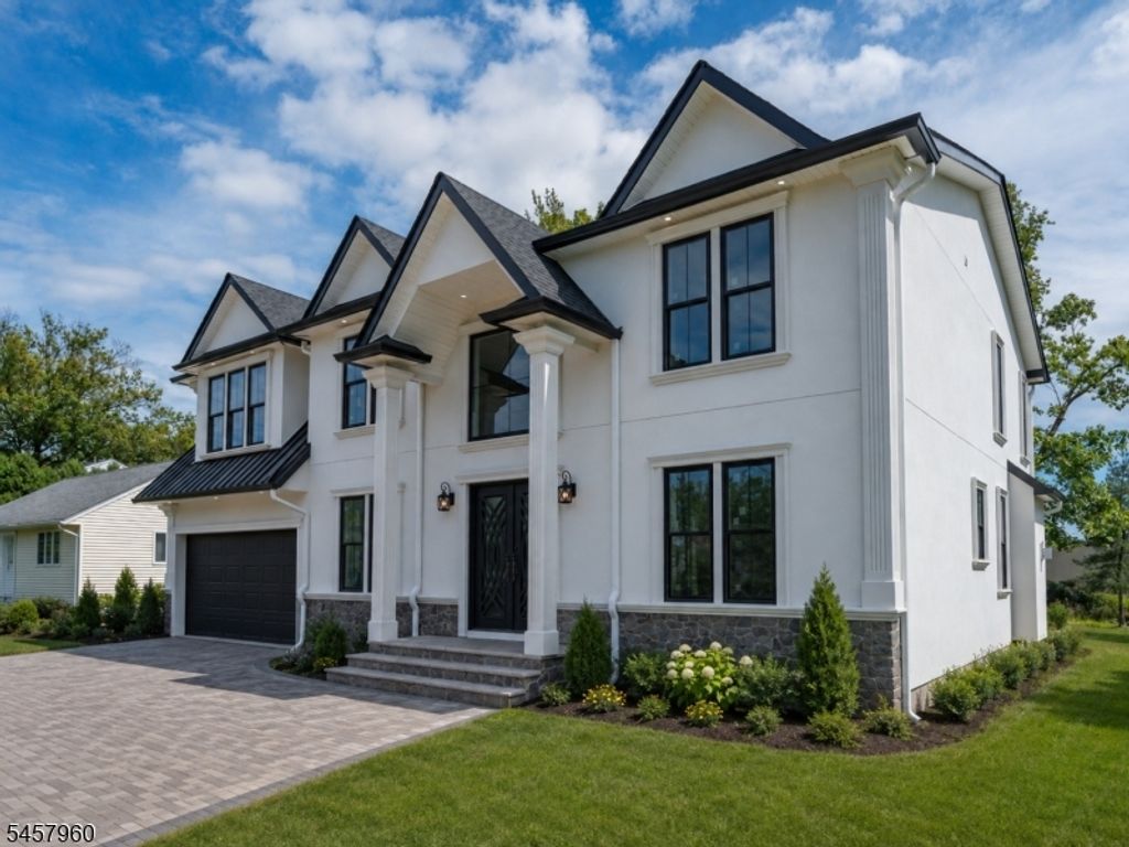 412 Gregory Rd, Paramus Boro, NJ 07652 — photo 2
