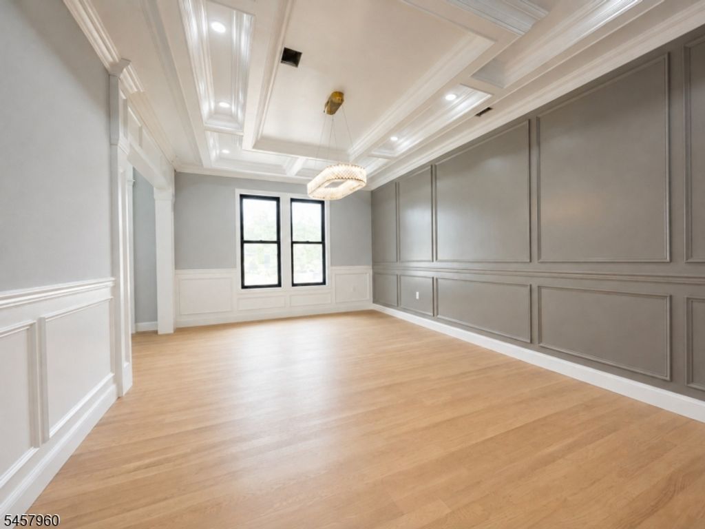 412 Gregory Rd, Paramus Boro, NJ 07652 — photo 5