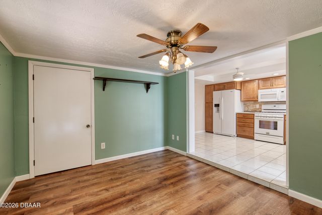 908 E 2nd Avenue, New Smyrna Beach, FL 32169