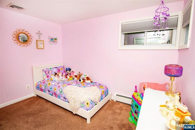 40 Maple Lane, Emerson, NJ 07630