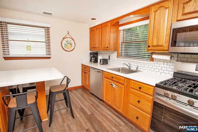 40 Maple Lane, Emerson, NJ 07630
