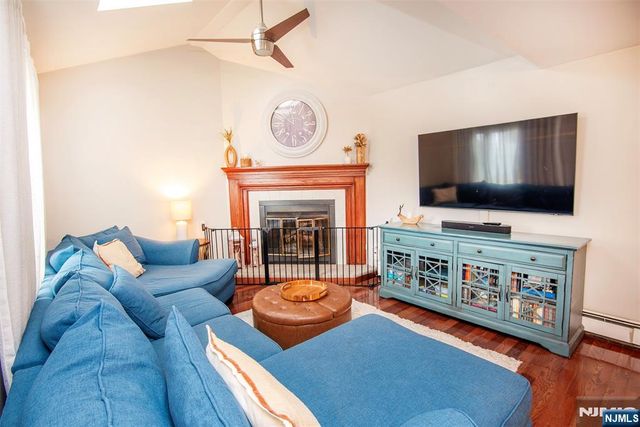 40 Maple Lane, Emerson, NJ 07630