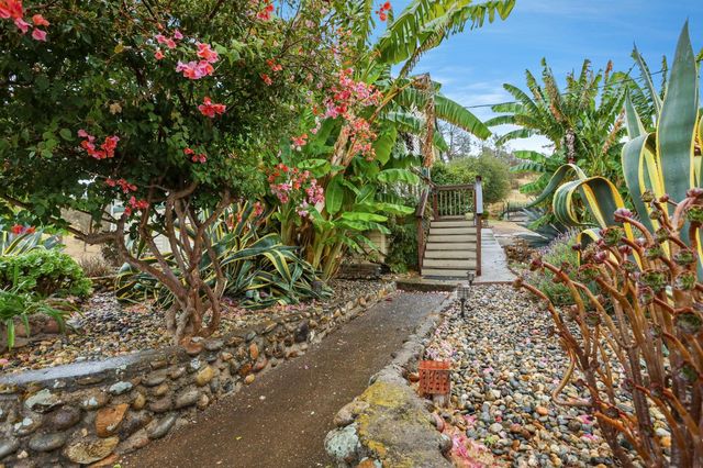 178 Carmel Rd, Burson, CA 95225