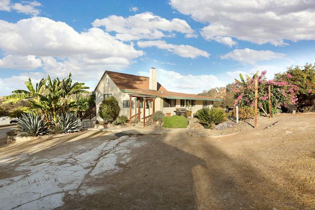 178 Carmel Rd, Burson, CA 95225