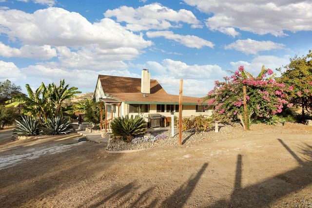 178 Carmel Rd, Burson, CA 95225