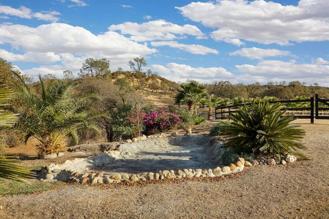 178 Carmel Rd, Burson, CA 95225