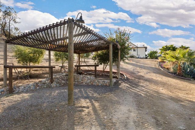 178 Carmel Rd, Burson, CA 95225