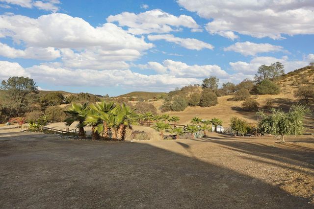 178 Carmel Rd, Burson, CA 95225