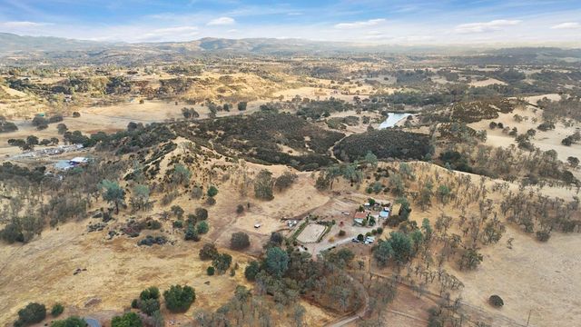 178 Carmel Rd, Burson, CA 95225