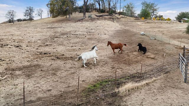 178 Carmel Rd, Burson, CA 95225