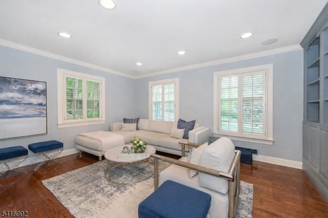 85 Athens Road, Millburn Twp., NJ 07078