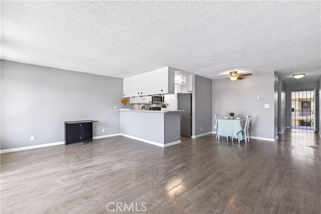 1187 East 3rd Street 305, Long Beach, CA 90802